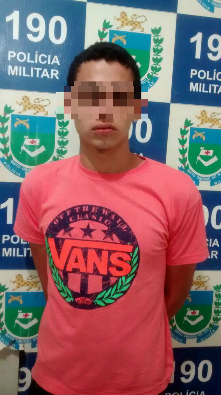 O jovem foi encaminhado ao DEPAC para as devidas providências. Foto: Rádio Caçula