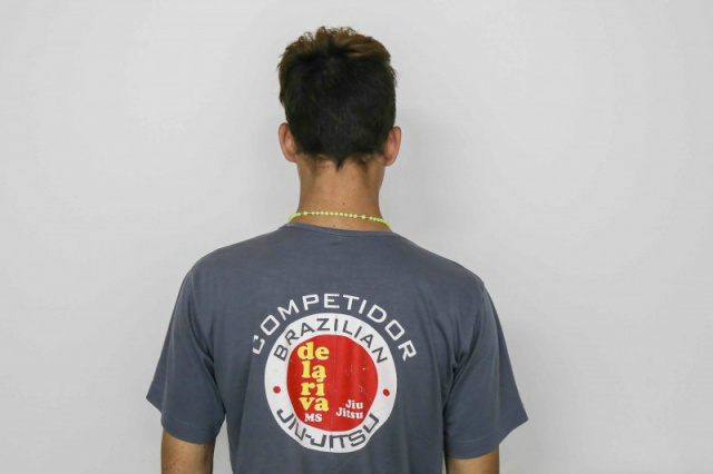 Jovem fala com naturalidade a respeito das facadas dada em motorista e afirma que foi em legítima defesa ( Foto - Fernando Antunes)