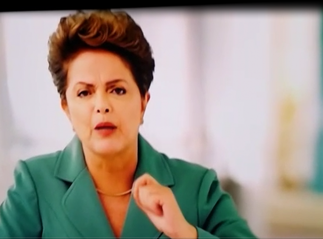 O pronunciamento durou cerca de 15 minutos e aconteceu uma semana antes do ato convocado, também pela internet, que visa o impeachment da presidente. Foto: MidiaMax