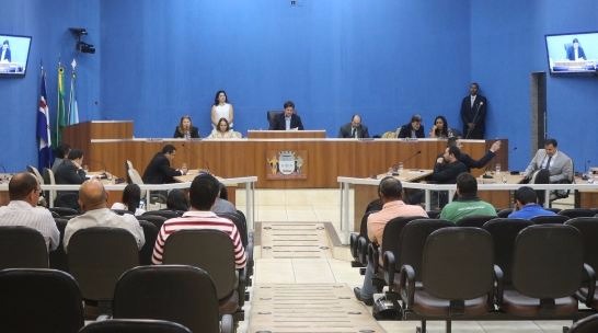 Sessão foi realizada na manhã desta terça-feira. (Foto: Valdecir Cremon/Rádio Caçula)