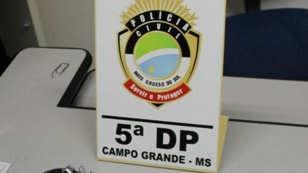 Mecânico é morto com golpes de chave de roda na cabeça. Caso foi registrado na 5ª DP, em Campo Grande. — Foto: Graziela Rezende/G1MS