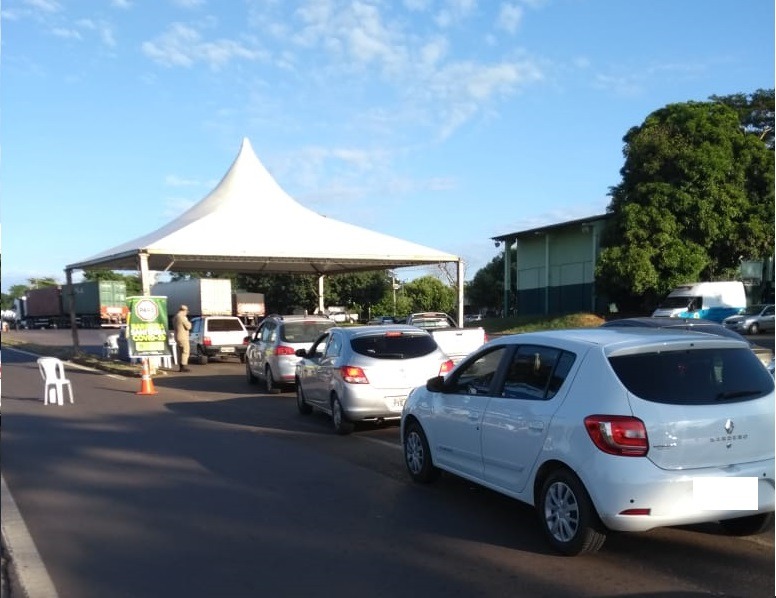 Monitoramento de pessoas realizado na Barreira Sanitária de Jupiá, em Três Lagoas. Foto: 5º GBM