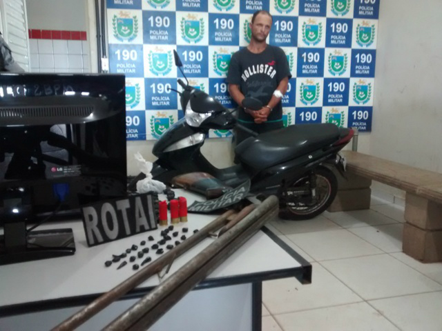 Everaldo Barbosa disse que não tinha conhecimento da drogas e arma.Foto:Rádio Caçula