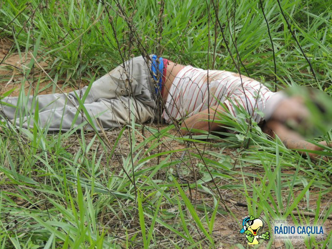 Danilo Alexandre se Souza foi morto a pauladas e seu corpo jogado em um terreno baldio. Foto arquivo Rádio Caçula.