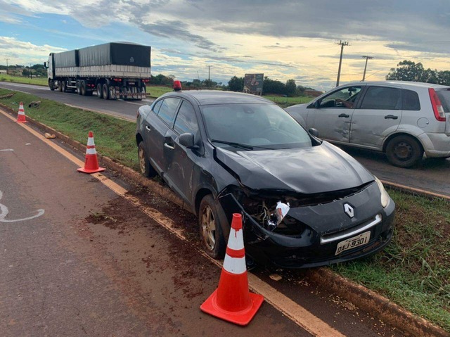 Viatura saiu da pista após colidir com Gol atingido por Toro de traficante (Foto: Divulgação)