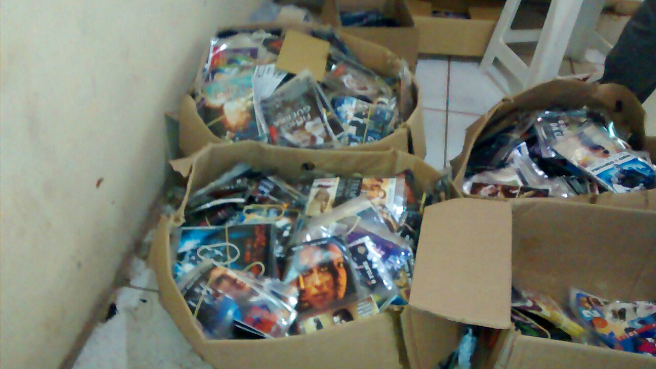 S.I.G de Três Lagoas (MS)apreende mais de 40 mil DVD's e CD's piratas nesta tarde de quinta (12). Foto: Rádio Caçula