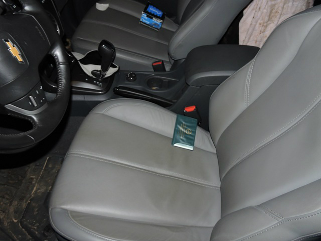 O recibo de compra e venda estava no banco do motorista.Foto:Rádio Caçula