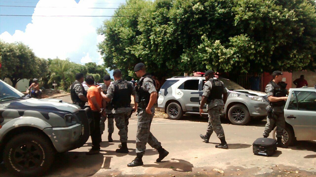 Perseguição acaba com cinco pessoas detidas (Foto Rádio Caçula)
