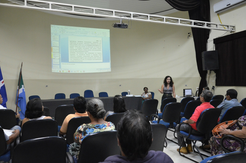 A nutricionista, Vânia Borges, explicou que as Associações podem ampliar a lista dos produtos oferecidos à REME