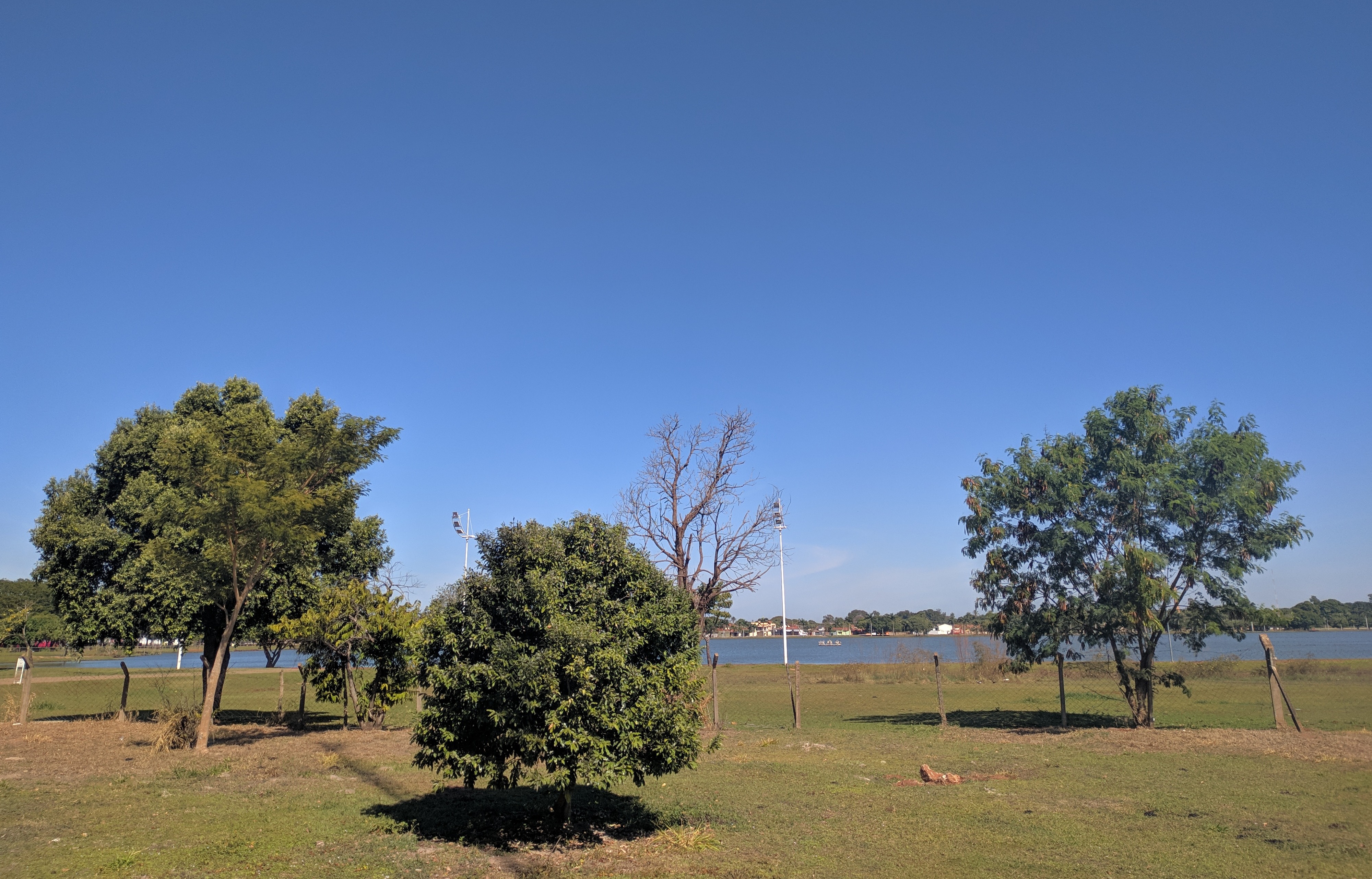 O céu com sol e algumas nuvens. Foto: Rodrigo de Freitas/Rádio Caçula
