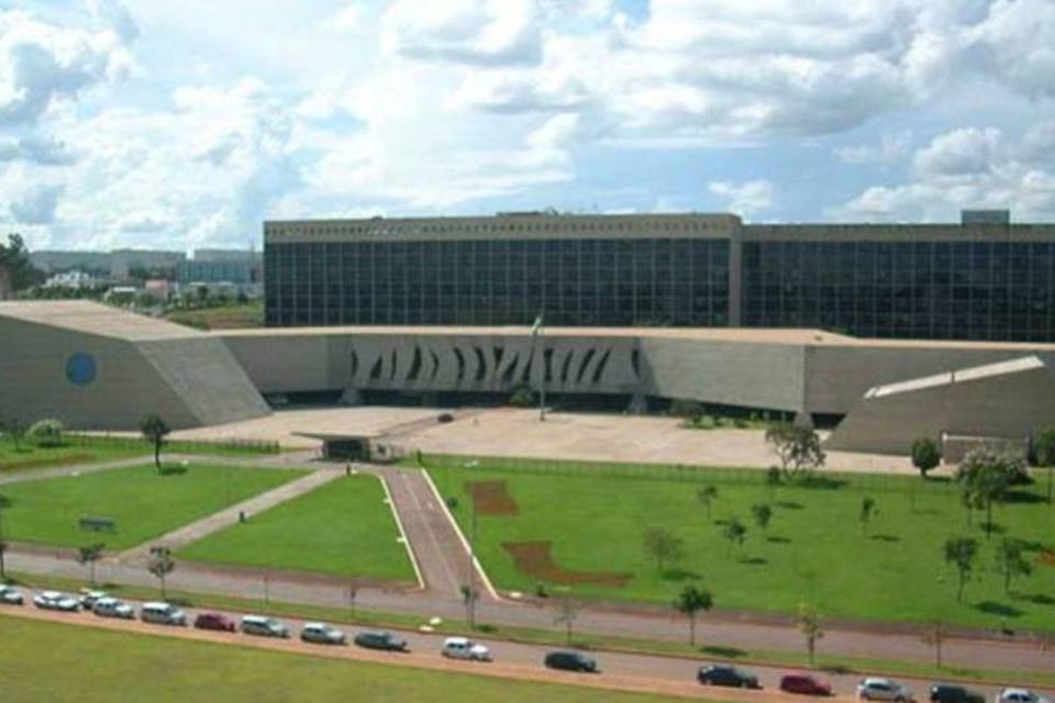 Mesmo sem citar renda modesta antes de se tornar milionário, empresário não convenceu STJ de que tinha condições de comprar fazenda de R$ 10,6 milhões (Foto: Arquivo)