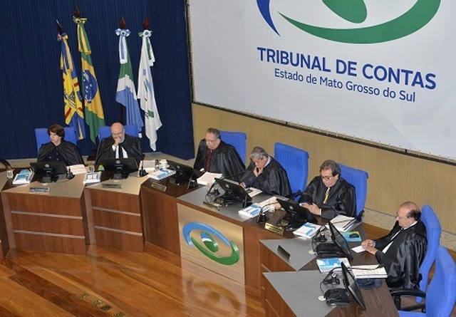 Os servidores do Tribunal de Contas do Estado (TCE), que receberam 3,04% de reajuste, terão aumento salarial de acordo com cada cargo. - Foto: Correio do Estado/Arquivo