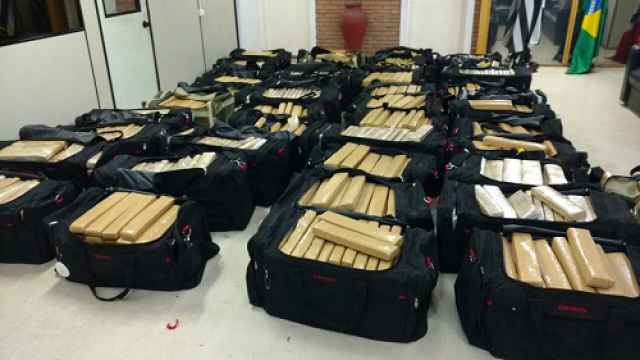Militares fizeram o transporte de mais de três toneladas de droga em veículo do Exército - Foto: Divulgação