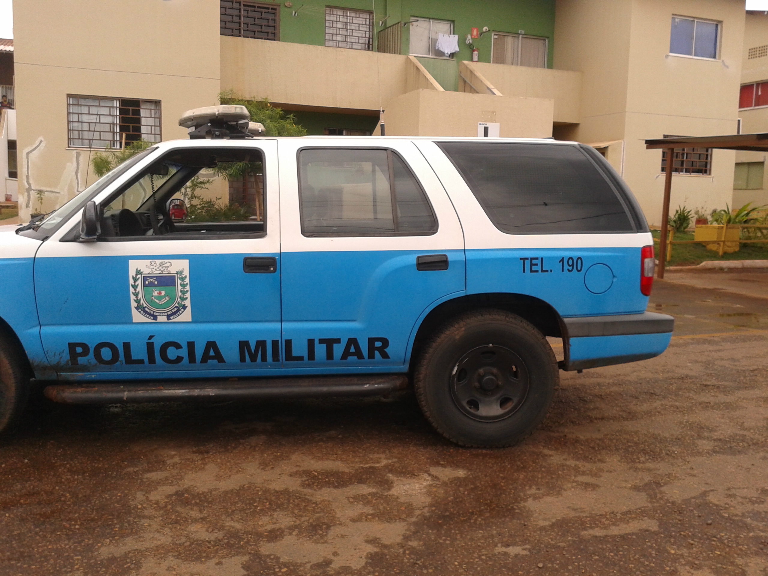 O impasse entre moradores e ex sindica virou caso de política. Foto: Rádio Caçula