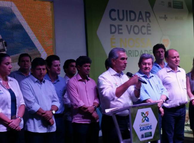 Governador e autoridades políticas lançaram projeto em Campo Grande (foto: Ludyney Moura)