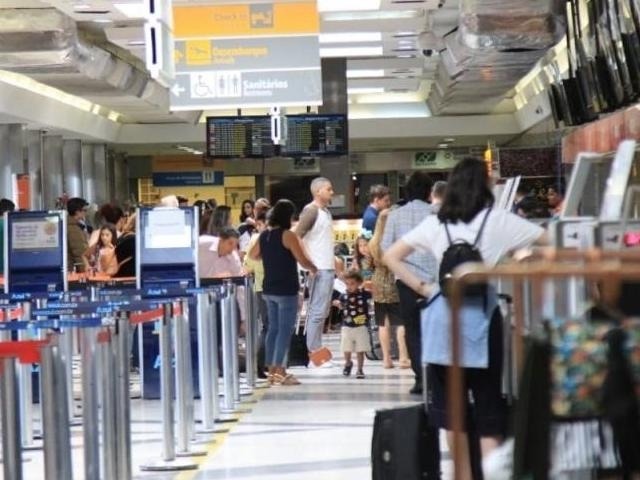 Passageiros em embarque no Aeroporto de Campo Grande. (Foto: Arquivo/Campo Grande News)