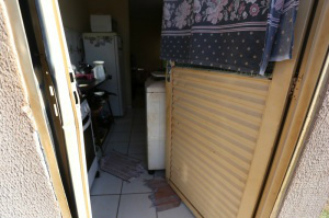 Porta que a Polícia arrombou