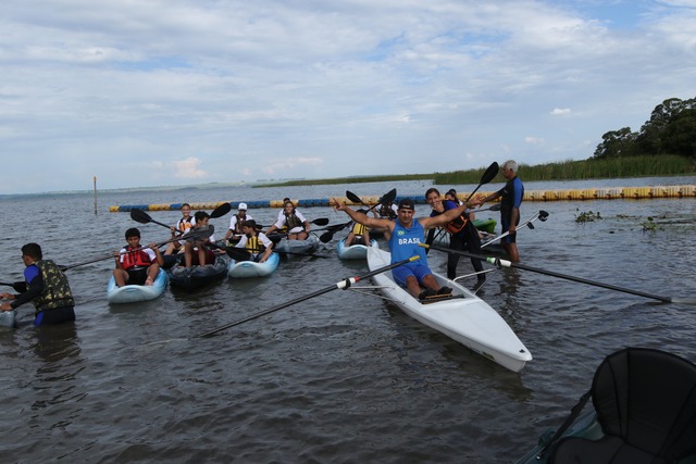 Turma de remo e canoagem. Foto: Divulgação.