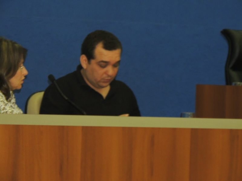 Francisco Pedroso, responsável pela documentação das licitações.Foto: Rádio Caçula