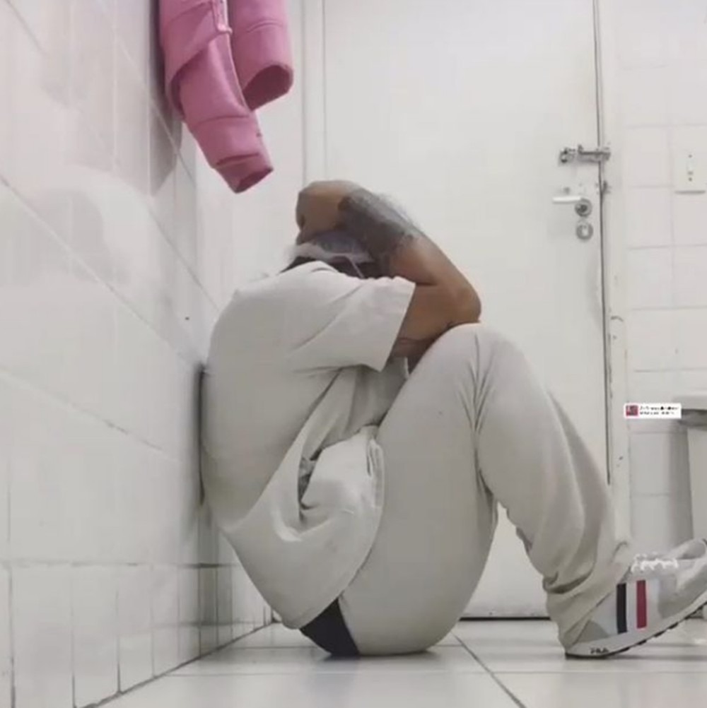 'Não tenho mais lagrimas' relata enfermeiro que passa noites sem dormir cuidando de pacientes com covid-19 em MS — Foto: Redes Sociais