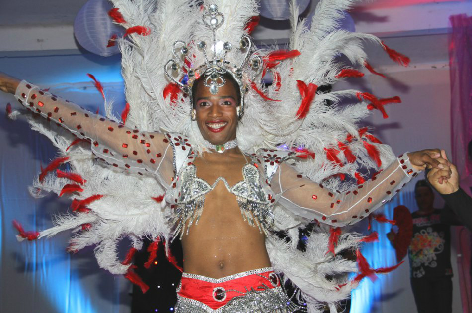 Ayeska Lambertine disse que título de Musa Gay do Carnaval foi sonho realizado