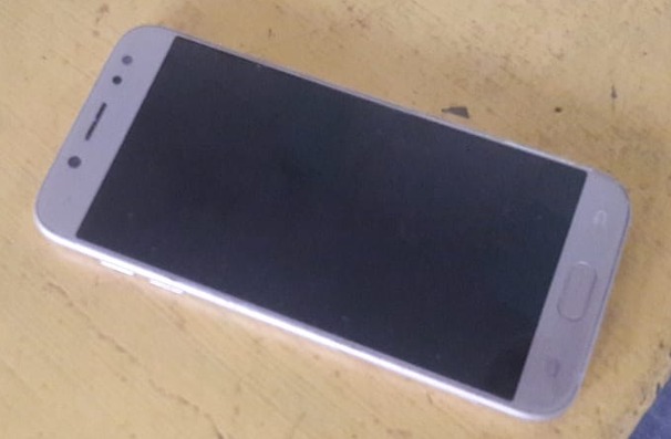 Celular Samsung J5 furtado na ESF Nova Três Lagoas na segunda-feira (24) é recuperado pela polícia. Foto: Rádio Caçula/Fábio Campos.