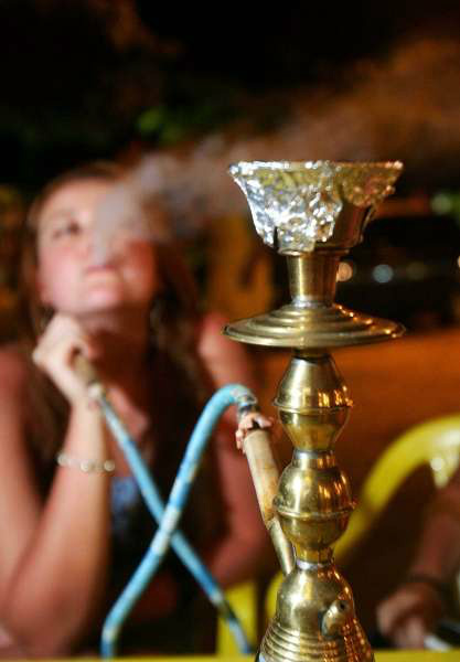 Lei que proíbe o uso de narguilé por menores de 18 anos é aprovada na Câmara Municipal de Três Lagoas (MS). Foto: Divulgação