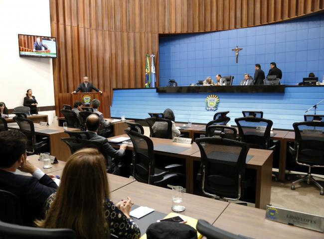 Deputados derrubaram legislação que obrigava exigência de apresentação de título de eleitor (Minamar Junior)