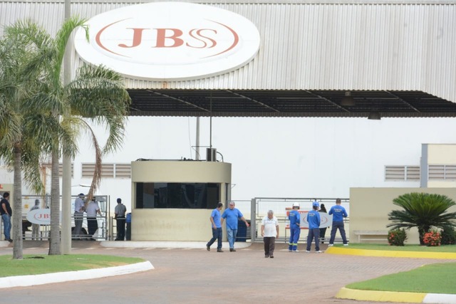 Vazamento aconteceu antes do início do expediente, segundo a empresa - Foto: Bruno Henrique / Correio do Estado