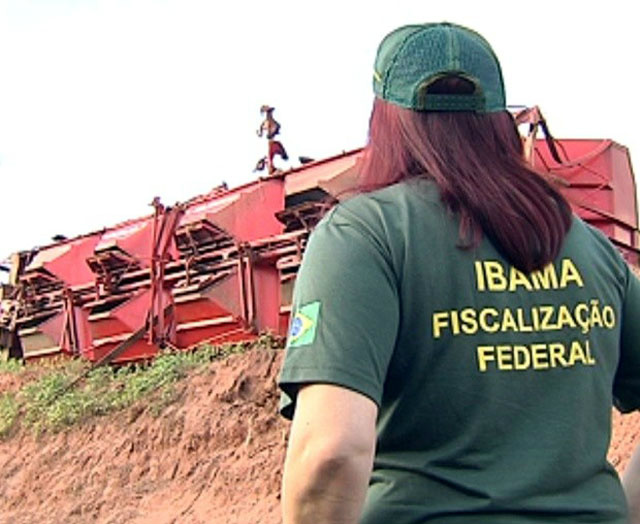 Empresa recebe multa diária de R$ 5 mil por manter trilhos no local.Foto: Reprodução/ Tv Tem