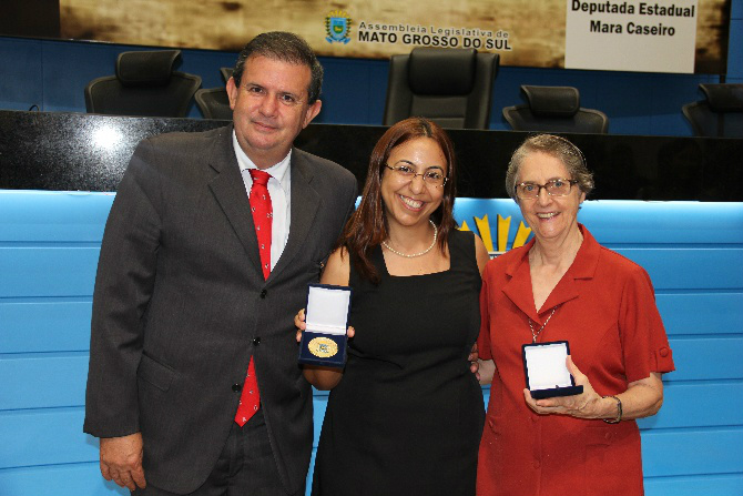 Secretária Municipal de Saúde Eliane Brilhante e a diretora geral do Hospital Nossa Senhora Auxiliadora, Ir. Aurélia Brioschi.Foto:Assessoria de Imprensa.