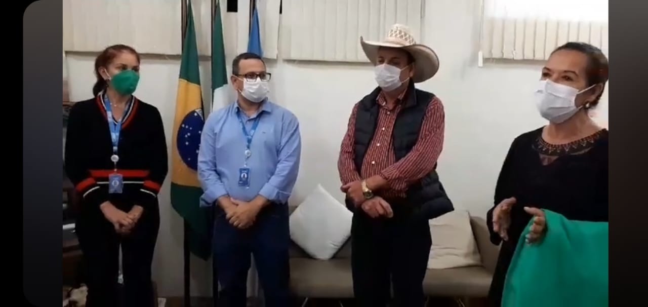 Secretaria de Saúde de Três Lagoas recebe doação de 150 jalecos. Foto: Reprodução/Facebook