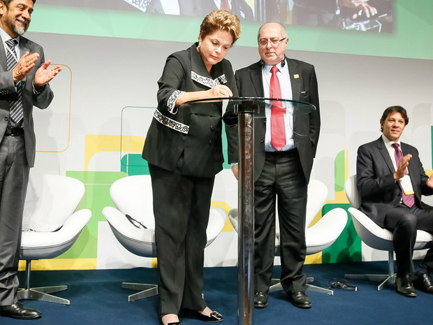 Foto: Roberto Stuckert Filho/PRDilma sanciona lei que estabelece princípios, garantias, direitos e deveres para uso da internet