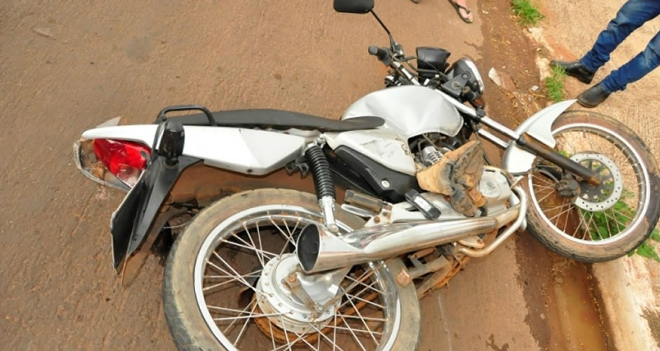 Vítima foi encaminhada para o Hospital Regional em estado grave (Foto: Márcio Rogério/Nova News)