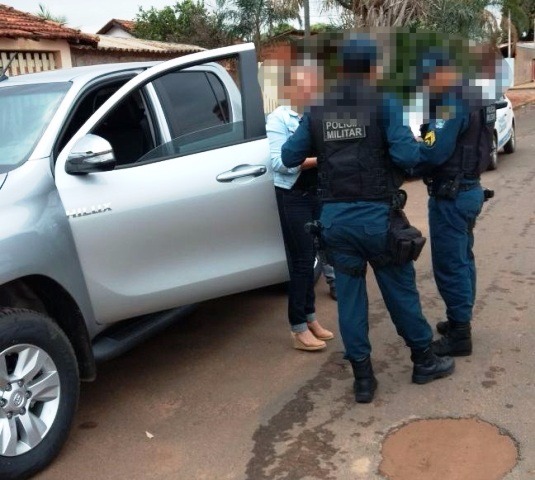 Empresária relatou o caso a policiais militares. (Foto: Henrique Neto/Caçula FM)