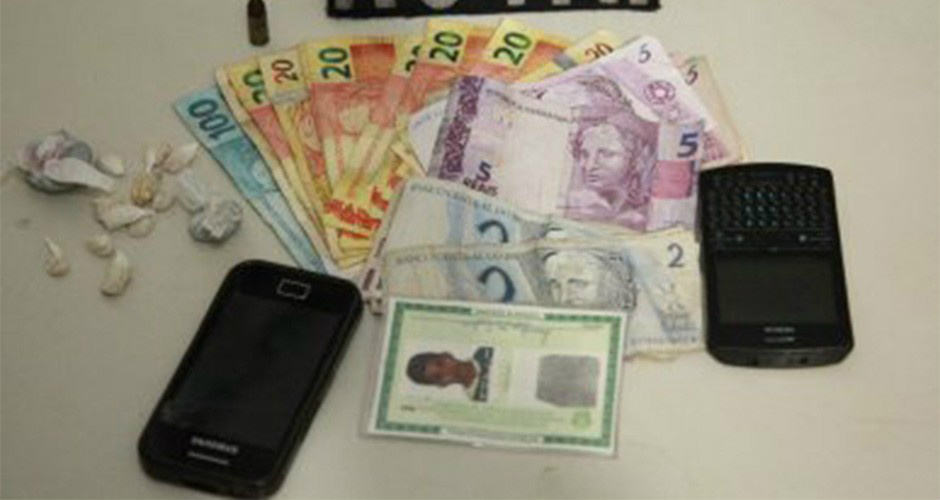 O marido da adolescente, um homem de 21 anos, foi preso por tráfico de drogas (Foto: PC de Souza / Edição de Notícias)