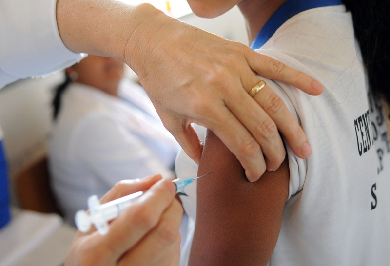 Até segunda-feira, foram vacinados 1.154 meninos e 1.363 meninas - 45% da meta do Ministério da Saúde. (Foto: Arquivo/Caçula FM)