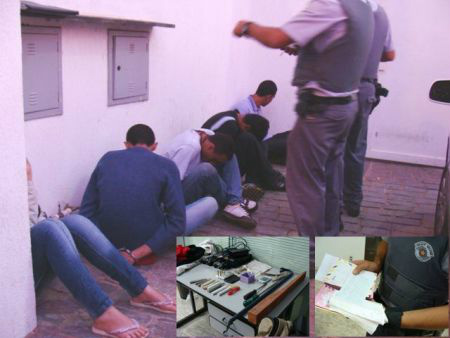Os jovens foram detidos.Foto: Ata News