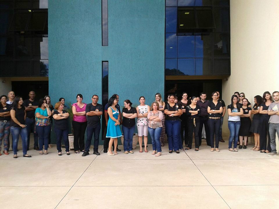 A manifestação ocorre concomitantemente em todas as Comarcas do Estado