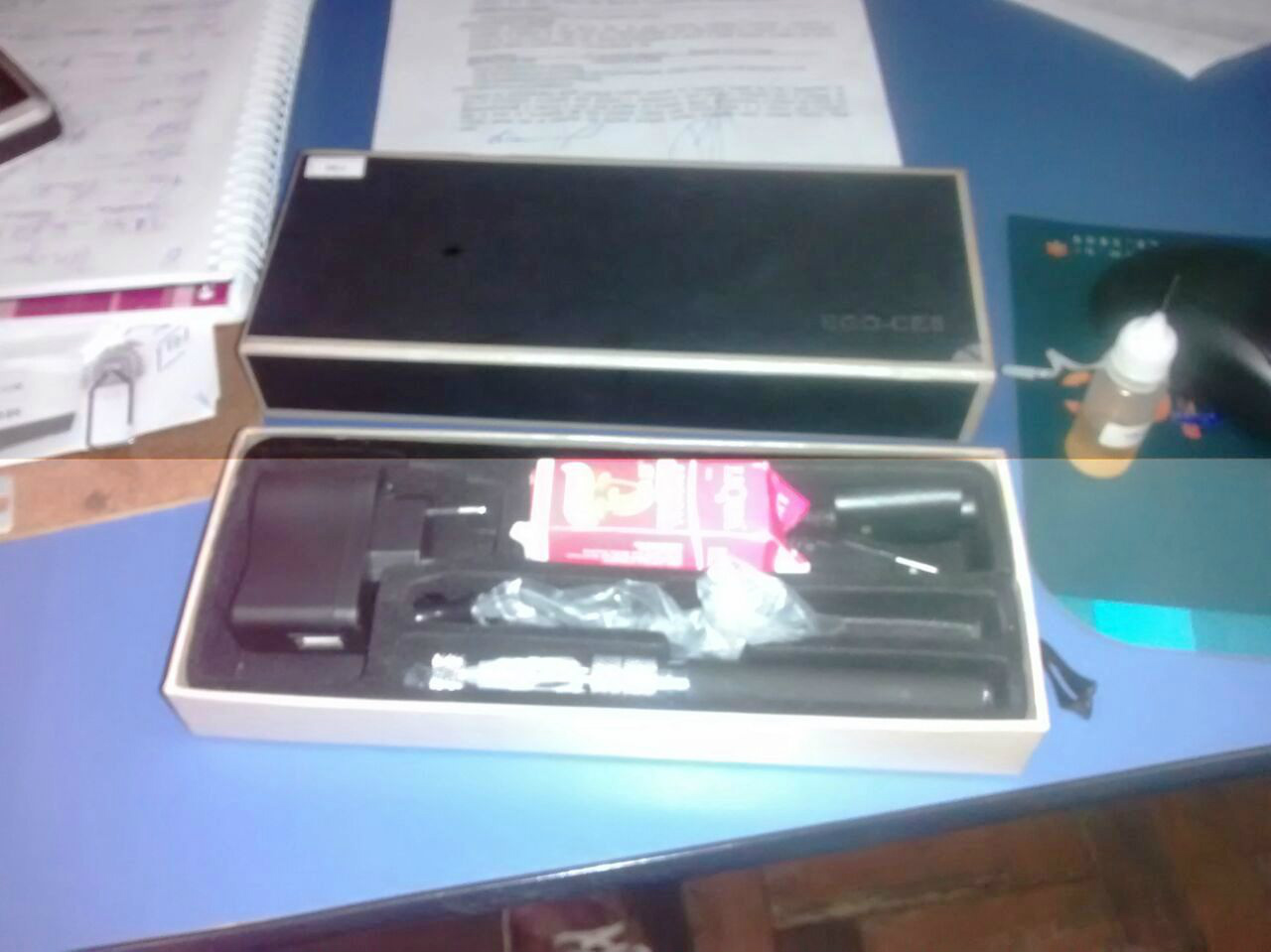 Narguilé eletrônico  ganhado pelo acusado. Foto: Rádio Caçula.