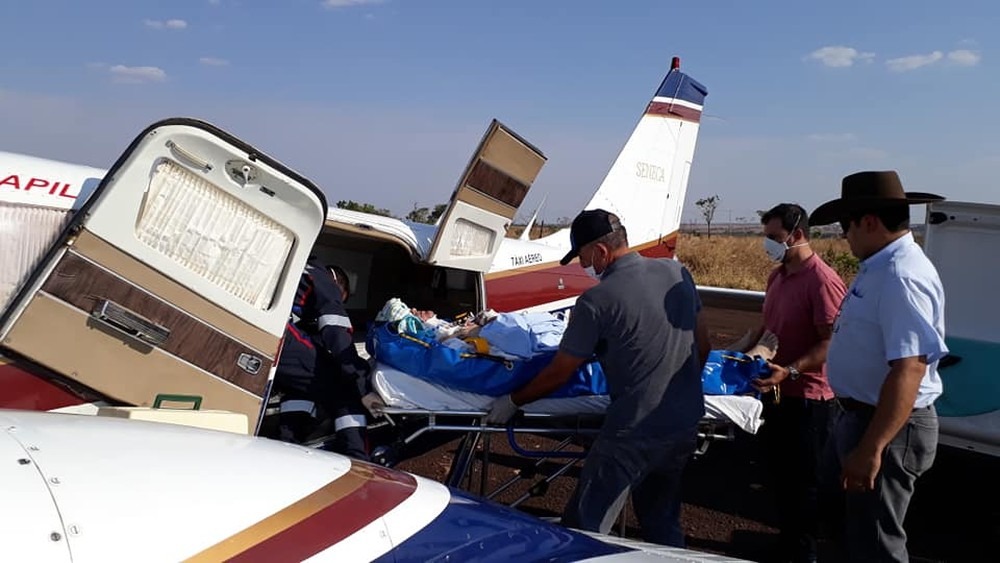 Piloto é transferido em UTI aérea para interior de São Paulo. Foto: Lundersson Oliveira