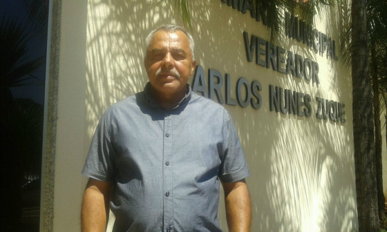 O vendedor autônomo Isaías Ramos dos Santos. Foto: Marcio Ribeiro/ Rádio Caçula.