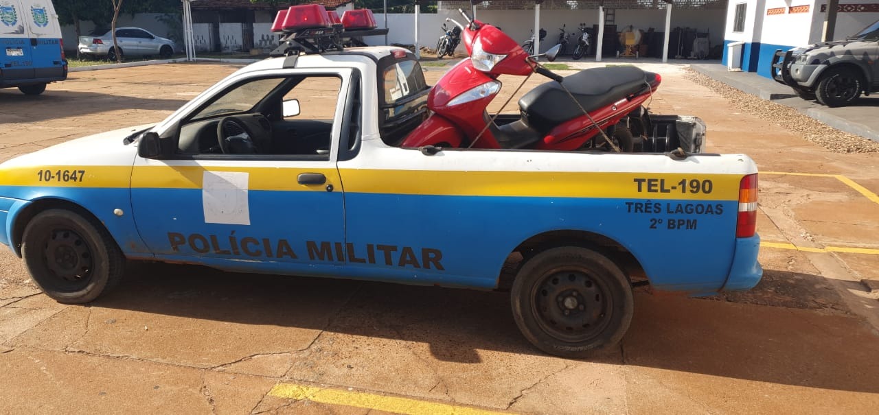 No hospital, foi encontrada dentro do bolso da calça do autor a chave da Honda Biz utilizada no assalto e uma quantia em dinheiro. FOTO: Fábio Campos/Rádio Caçula.