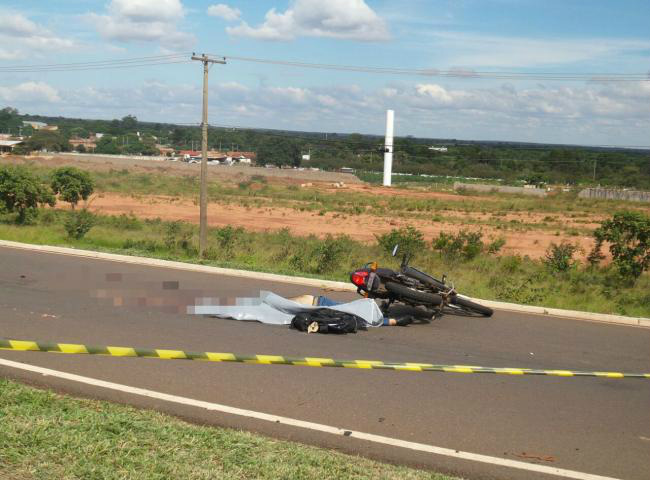 Rivalli Madureira de Castro, de 54 anos, foi atropelado por um caminhão no pontilhão da BR – 163, na saída para Três Lagoas (MS). Foto: Mídia Max