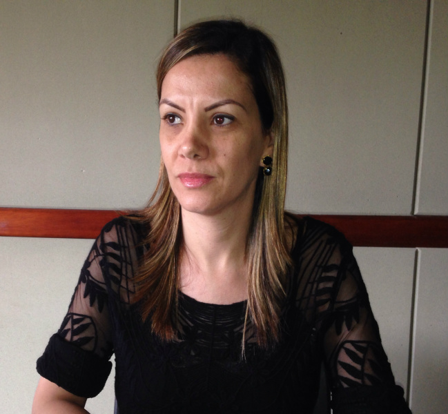 Lilian Campos, Diretora do Procon informa que o consumidor deve ficar atento antes de contratar um serviço.