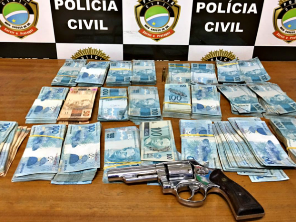 Flagrante ocorreu na residência de ex-prefeito, diz polícia em MS (Foto: Polícia Civil de MS / Divulgação)