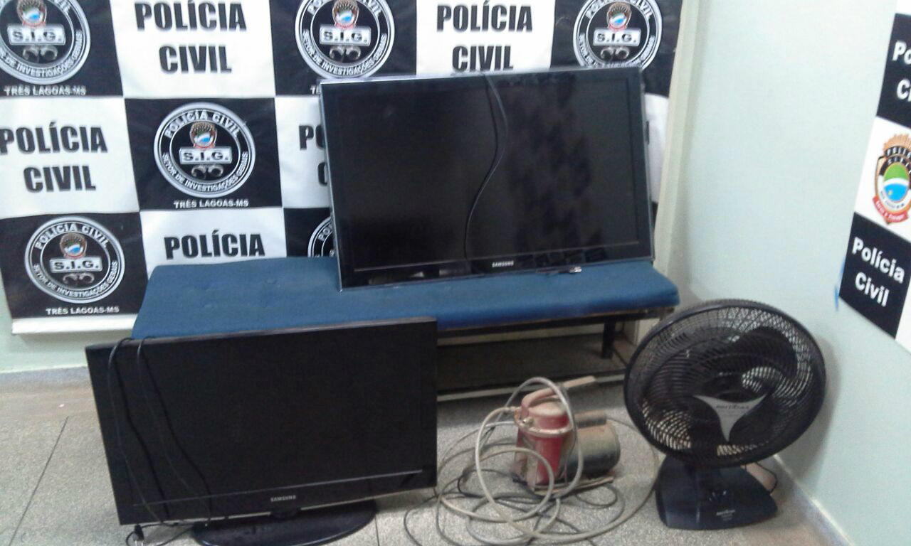 Diversos objetos foram apreendidos (Foto Rádio Caçula)