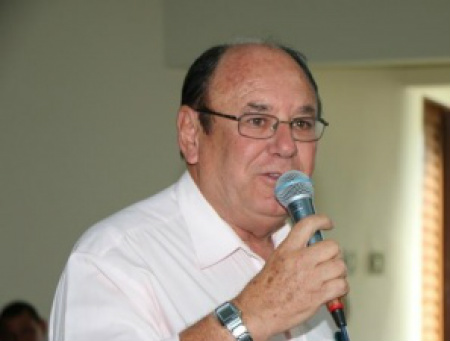 Euclides Teodoro disputa a prefeitura de Inocência (Foto: Folha Integração)