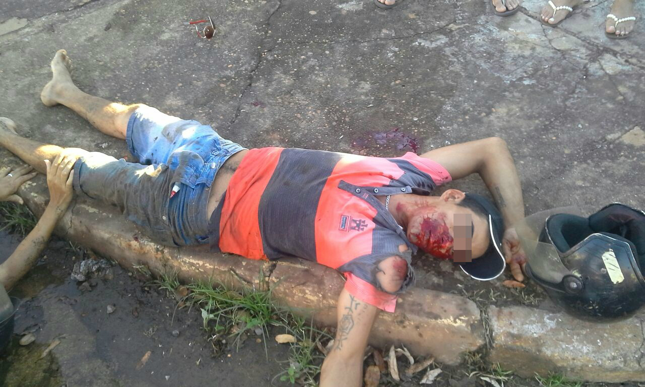 Motociclista não respeitou a sinalização (Foto Rádio Caçula)