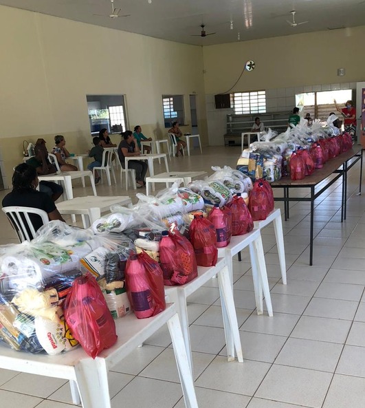 Cestas básicas e kit de higiene para serem distribuídos às famílias em vulnerabilidade social. Foto: Assessoria da Diocese de Três Lagoas